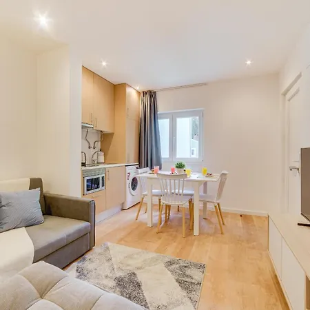 Yellow Charm - Campolide Apartamento *