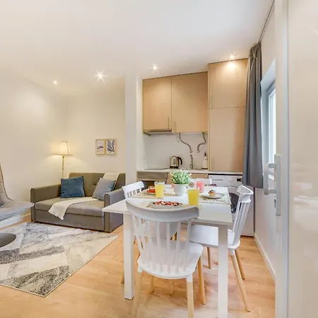 Yellow Charm - Campolide Apartamento *