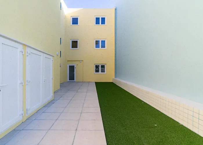 Apartment Yellow Charm - Campolide *