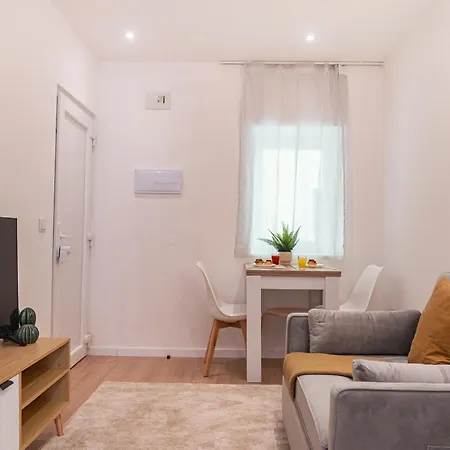 Yellow Charm - Campolide Apartment Lisbon