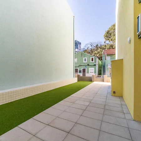 Apartment Yellow Charm - Campolide